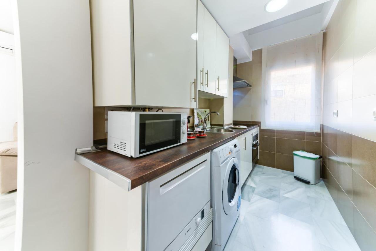 Apartment Holidays2malaga Salitre Cerca Estacion Ave & Fibra Wifi *