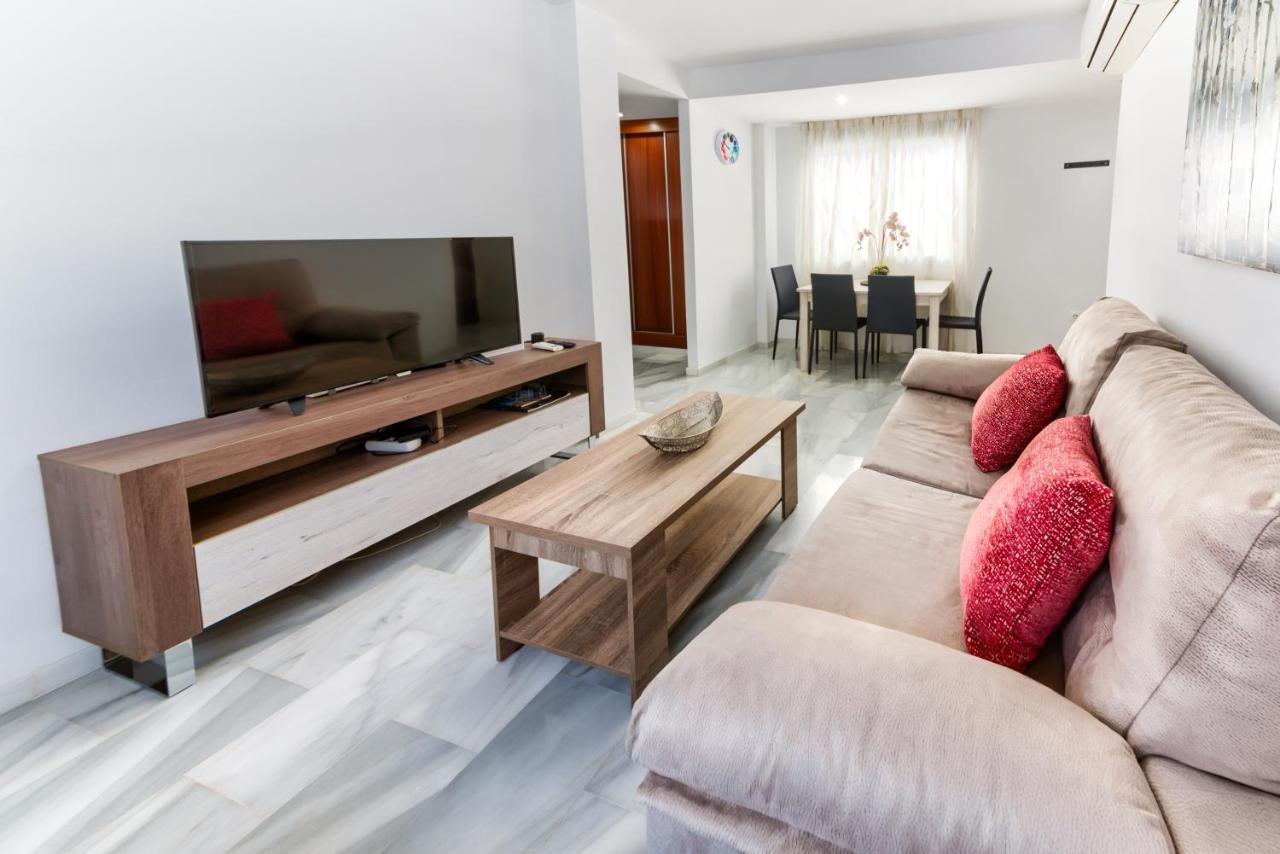 Holidays2malaga Salitre Cerca Estacion Ave & Fibra Wifi Apartment